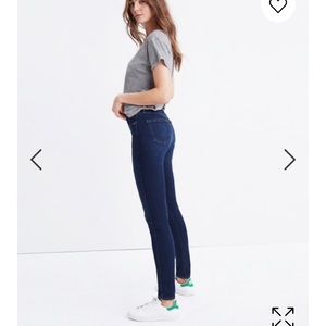 Made well 10 inch high riser: Hayes Wash